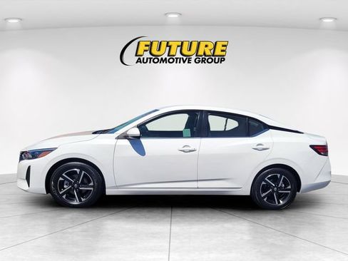 Certified 2024 Nissan Sentra SV FWD image 6