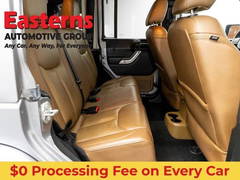 Used 2017 Jeep Wrangler Unlimited Sahara w/ Max Tow Package AWD/4WD image 25