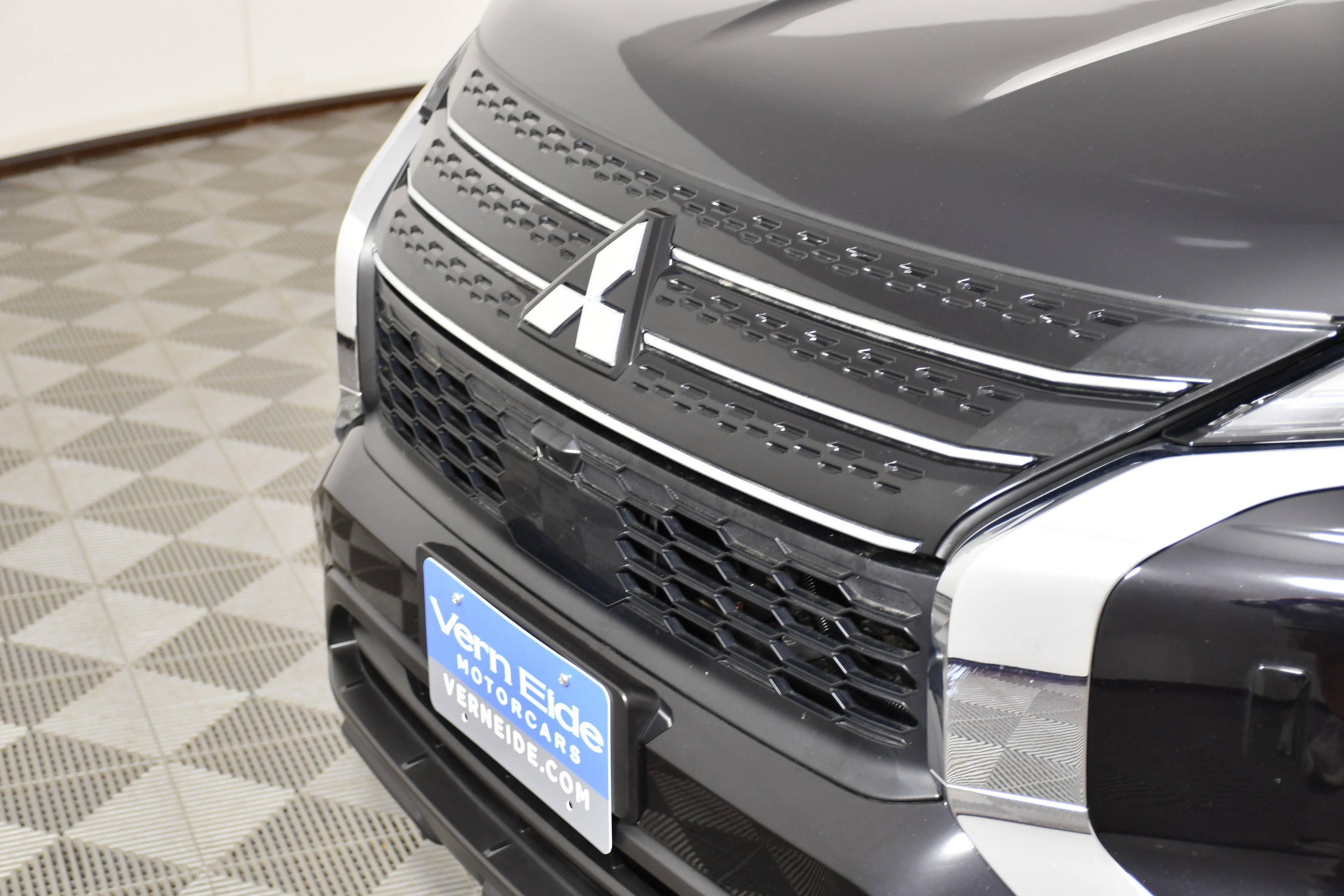 Used 2025 Mitsubishi Outlander ES AWD/4WD image 11