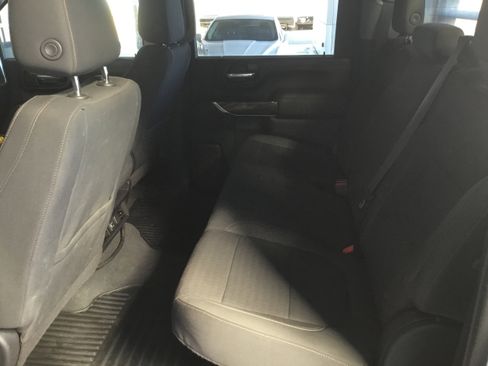 Used 2021 GMC Sierra 3500 SLE w/ SLE Convenience Package image 12