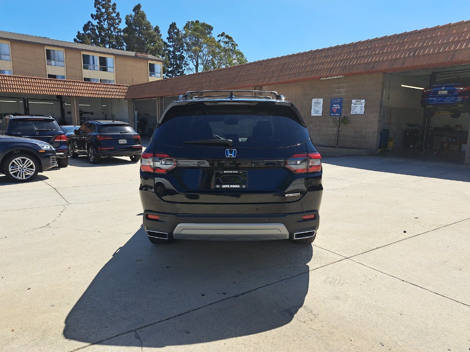 Used 2024 Honda Pilot Touring image 6