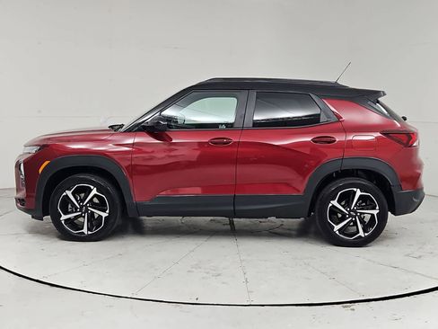 Used 2021 Chevrolet TrailBlazer RS w/ Sun and Liftgate Package AWD/4WD image 3