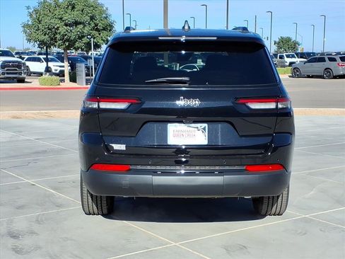 New 2025 Jeep Grand Cherokee L Altitude AWD/4WD image 5