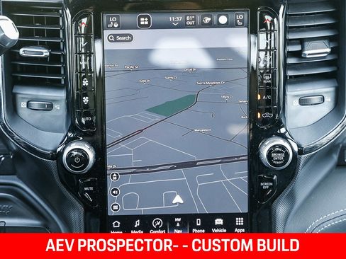 Used 2022 RAM 2500 Limited w/ Night Edition image 12