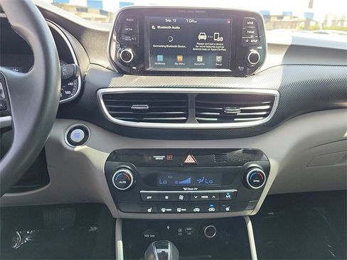 Used 2021 Hyundai Tucson Sport image 11