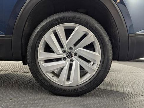 Used 2023 Volkswagen Atlas Cross Sport SE w/ Panoramic Sunroof Package image 34