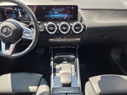 Used 2023 Mercedes-Benz GLA 250 4MATIC image 19