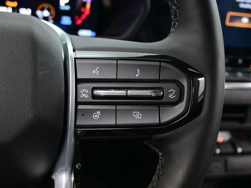 Used 2026 Chevrolet Colorado Trail Boss image 18