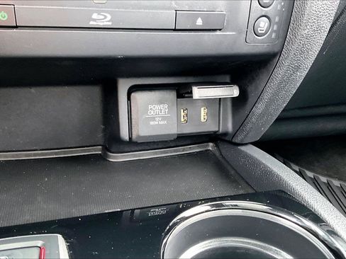 Used 2016 Honda Pilot Elite image 17