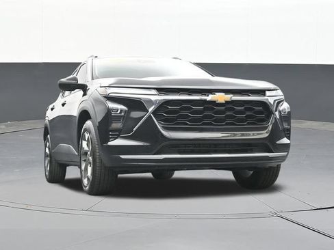 Used 2026 Chevrolet Trax LT w/ LT Convenience Package FWD image 50