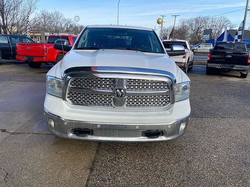 Used 2017 RAM 1500 Laramie image 7