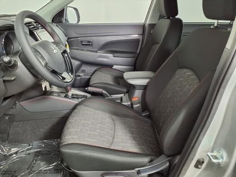 New 2024 Mitsubishi Outlander Sport LE image 18