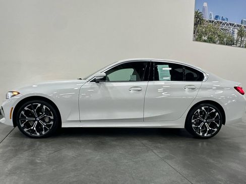 Used 2025 BMW 330i Sedan w/ Premium Package RWD image 7