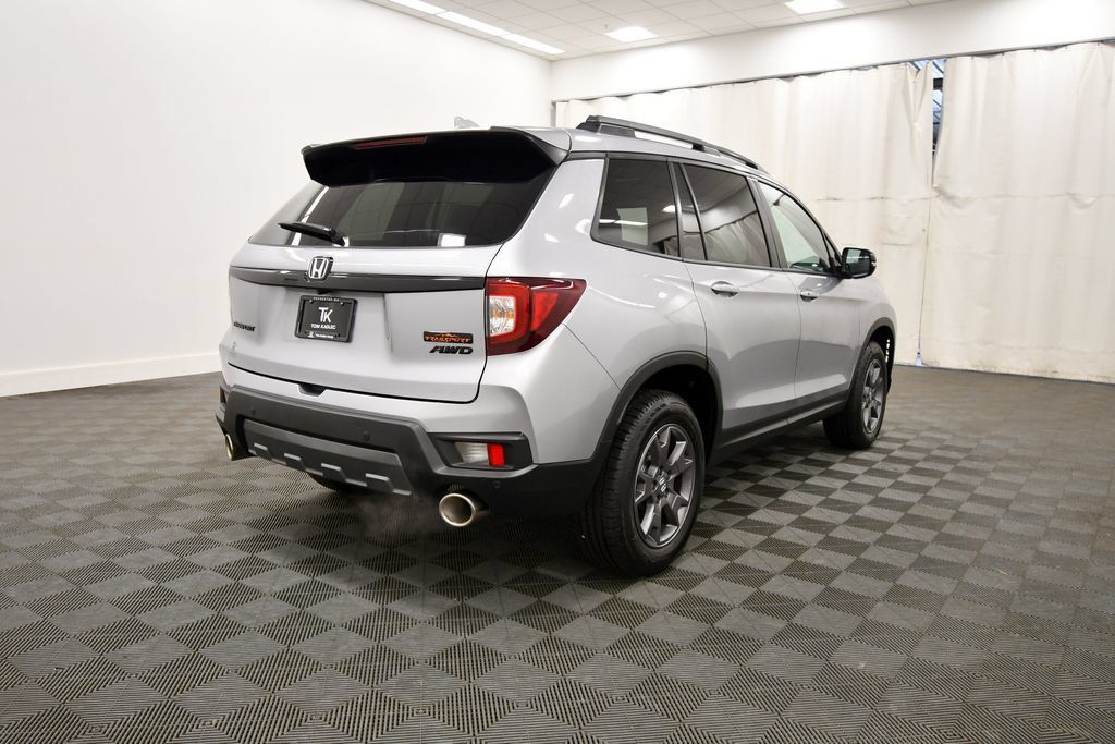 Certified 2024 Honda Passport TrailSport image 8