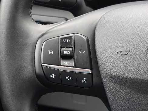 Used 2024 Ford Escape Active image 11