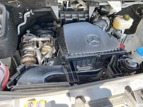 Used 2025 Mercedes-Benz Sprinter 2500 image 14