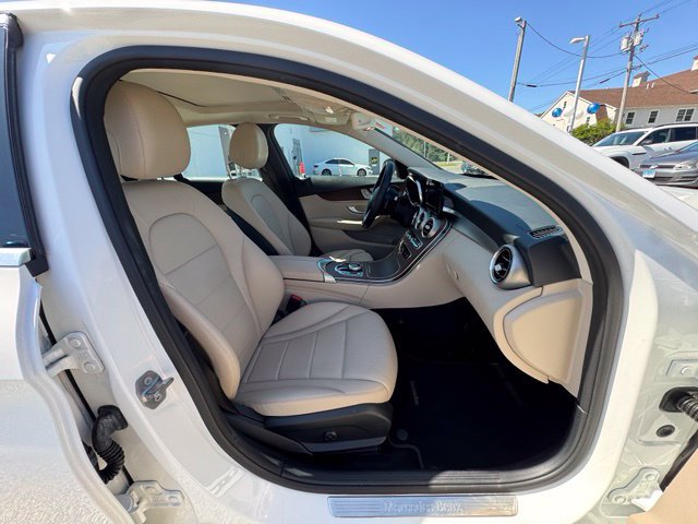Used 2019 Mercedes-Benz C 300 4MATIC Sedan image 28