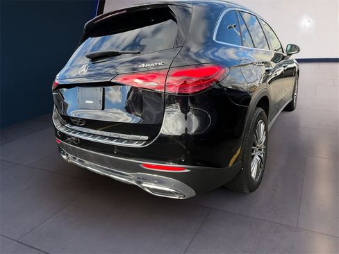 Certified 2025 Mercedes-Benz GLC 300 4MATIC image 5