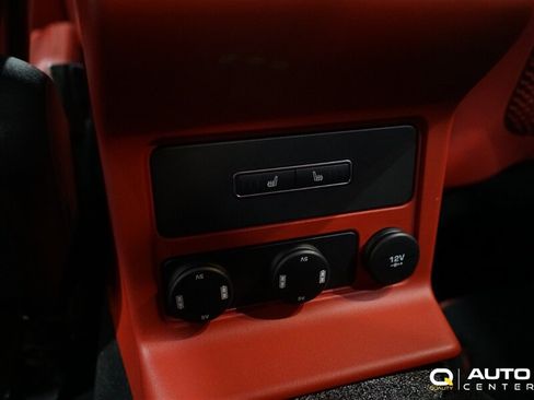 Used 2020 Jaguar F-PACE SVR AWD/4WD image 35