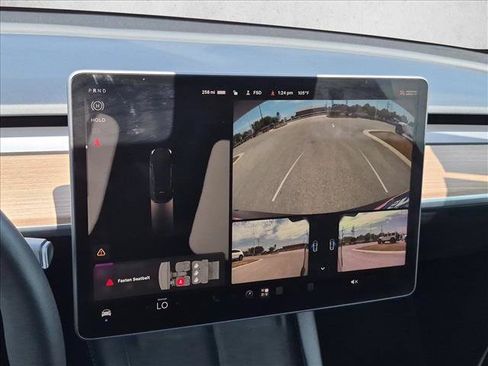 Used 2023 Tesla Model Y Long Range AWD/4WD image 13