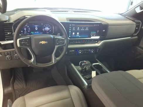 Used 2026 Chevrolet Silverado 1500 LTZ AWD/4WD image 17