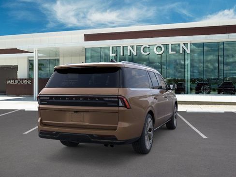 New 2026 Lincoln Navigator L Black Label AWD/4WD image 8