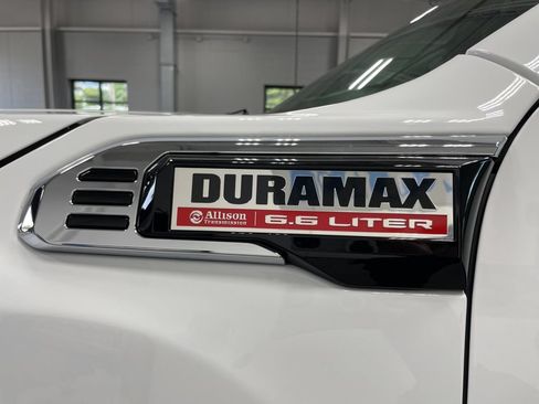 Used 2024 GMC Sierra 3500 Denali AWD/4WD image 39