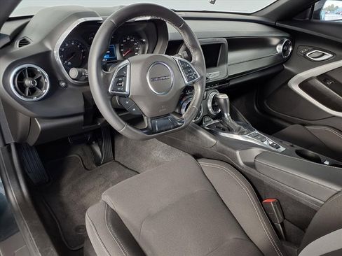 Used 2020 Chevrolet Camaro LT image 3