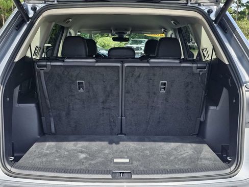 Used 2026 Volkswagen Atlas SE FWD image 12