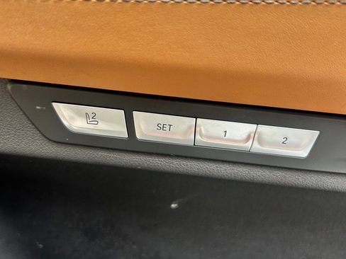 Used 2016 BMW 740i RWD image 8