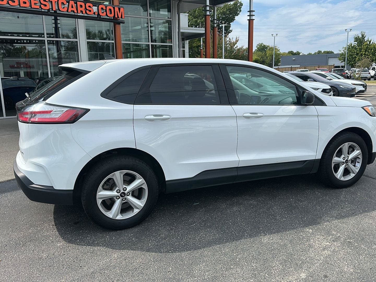 Used 2024 Ford Edge SE AWD/4WD image 2