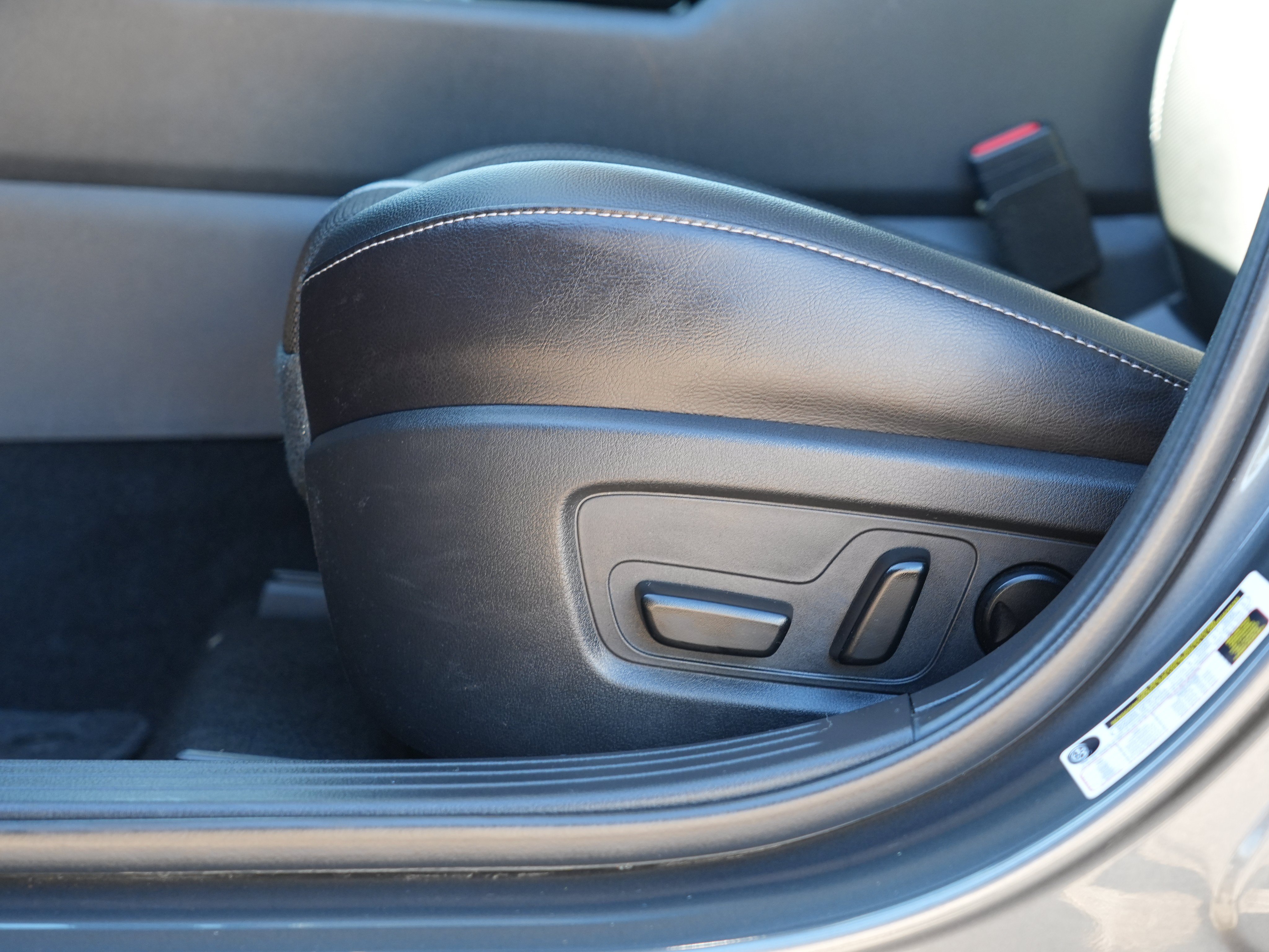 Used 2026 MAZDA CX-50 AWD 2.5 S w/ Preferred Pkg image 17