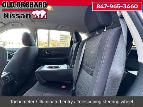 Used 2020 Nissan Rogue SV w/ Premium Package image 12