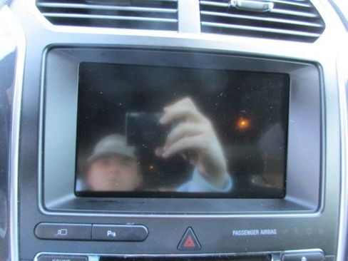 Used 2017 Ford Explorer Sport w/ Equipment Group 401A image 26