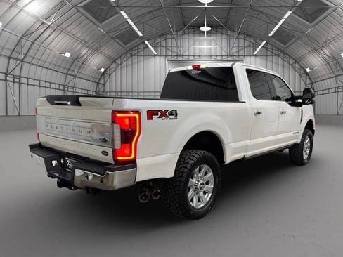 Used 2018 Ford F250 Platinum w/ Platinum Ultimate Package AWD/4WD image 6