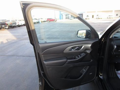 Used 2020 Chevrolet Traverse LT w/ LT Premium Package image 16