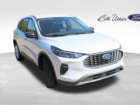 New 2026 Ford Escape Active image 2