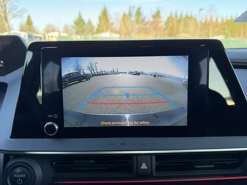 Used 2024 Toyota Prius Prime XSE image 22