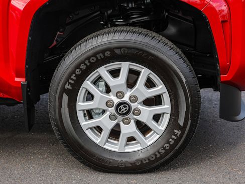 Certified 2024 Toyota Tacoma SR5 image 28