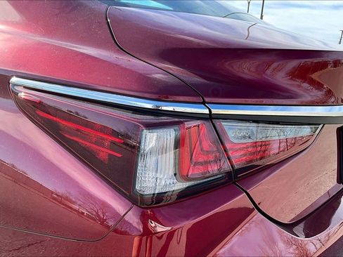 Used 2023 Lexus ES 350 w/ Premium Package image 41