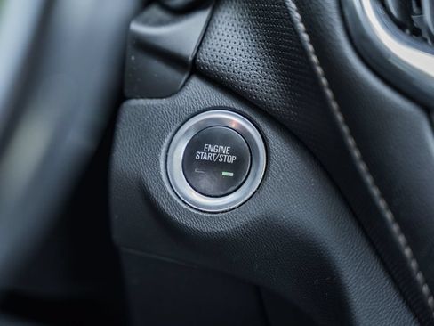 Used 2019 Chevrolet Equinox Premier AWD/4WD image 25