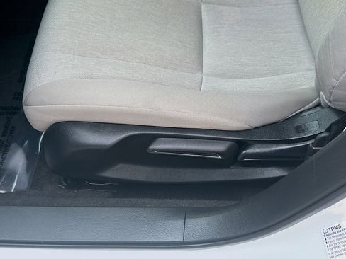 Used 2023 Honda Accord LX image 17