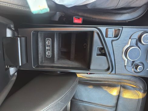 Used 2019 Alfa Romeo Stelvio image 16