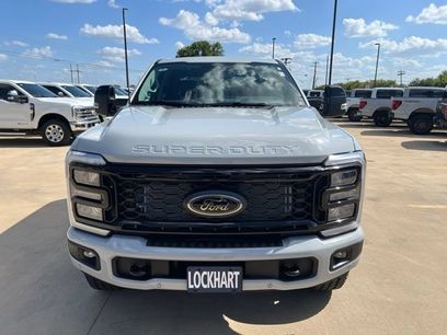 New 2026 Ford F250 Lariat w/ Black Appearance Package