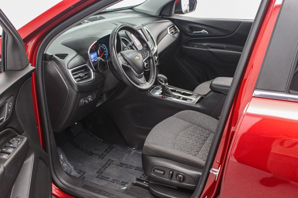 Used 2024 Chevrolet Equinox LT w/ LPO, Floor Liner Package FWD image 19