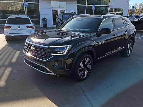 New 2026 Volkswagen Atlas Cross Sport SEL AWD/4WD image 1