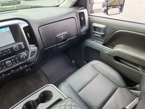 Used 2015 Chevrolet Silverado 1500 LT w/ Custom Sport Edition image 11