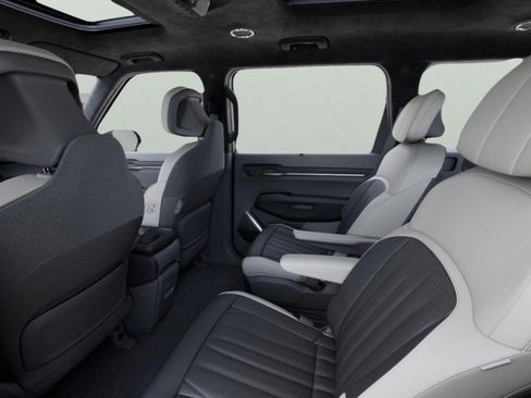 New 2026 Kia EV9 GT-Line image 18