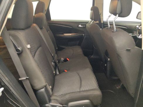 Used 2018 Dodge Journey SE w/ Popular Equipment Group FWD image 19