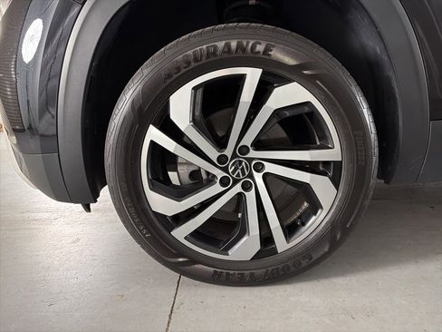 Used 2023 Volkswagen Atlas SEL image 4